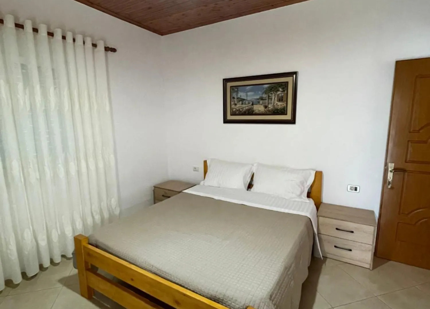 Rent Rooms Sakolli Berat Homestay