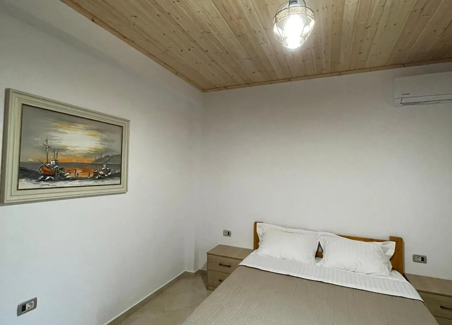 Rent Rooms Sakolli Berat 0*,